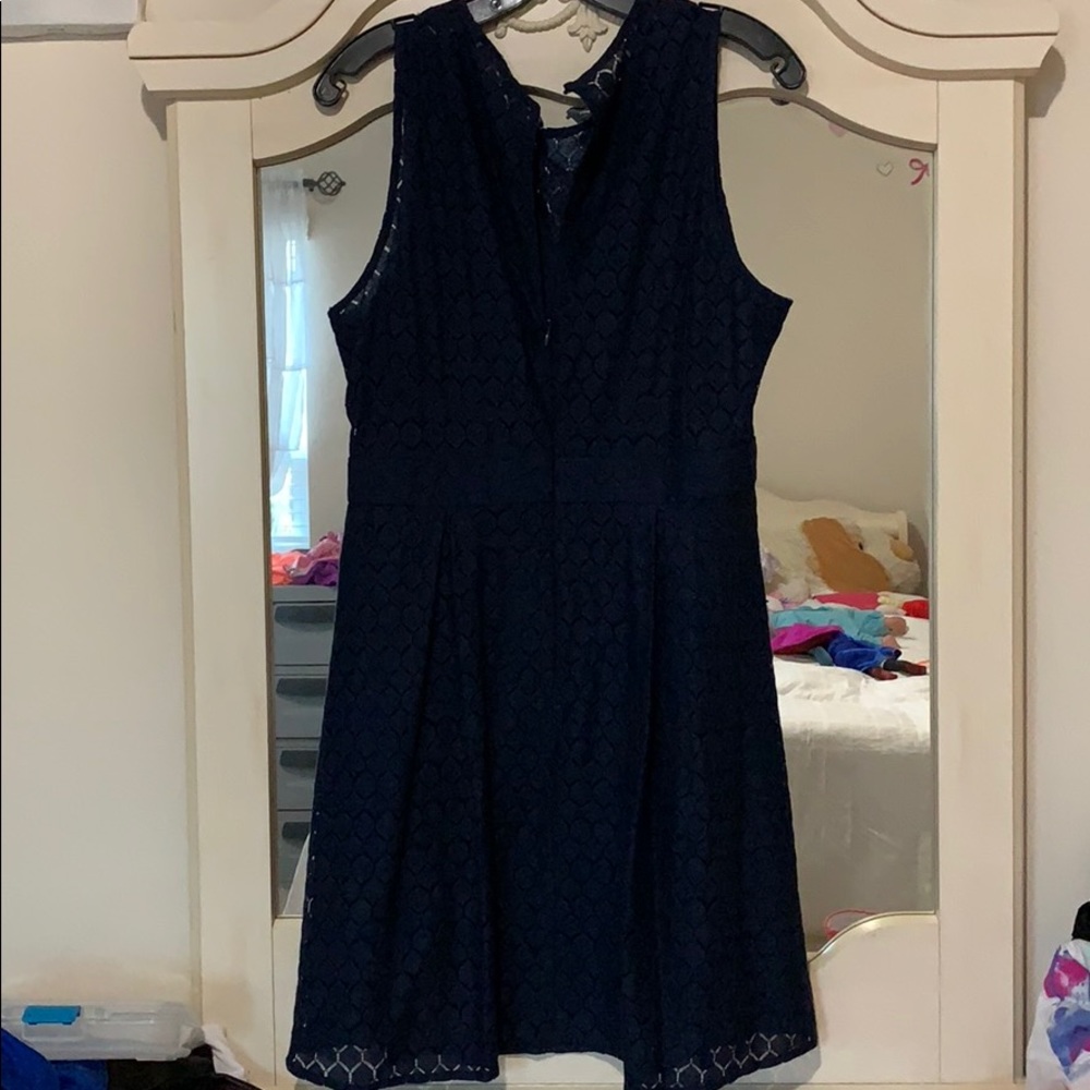 Dressed - Picture 5 of 5